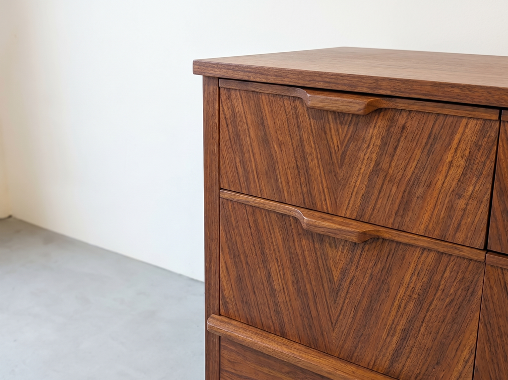 Kaufman Walnut 9-Drawer Dresser with Bookmatched Grain