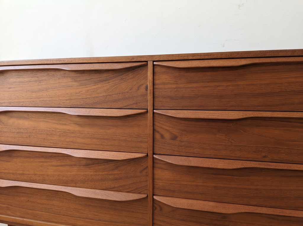 Teak 8-Drawer Dresser with Sculpted Pulls